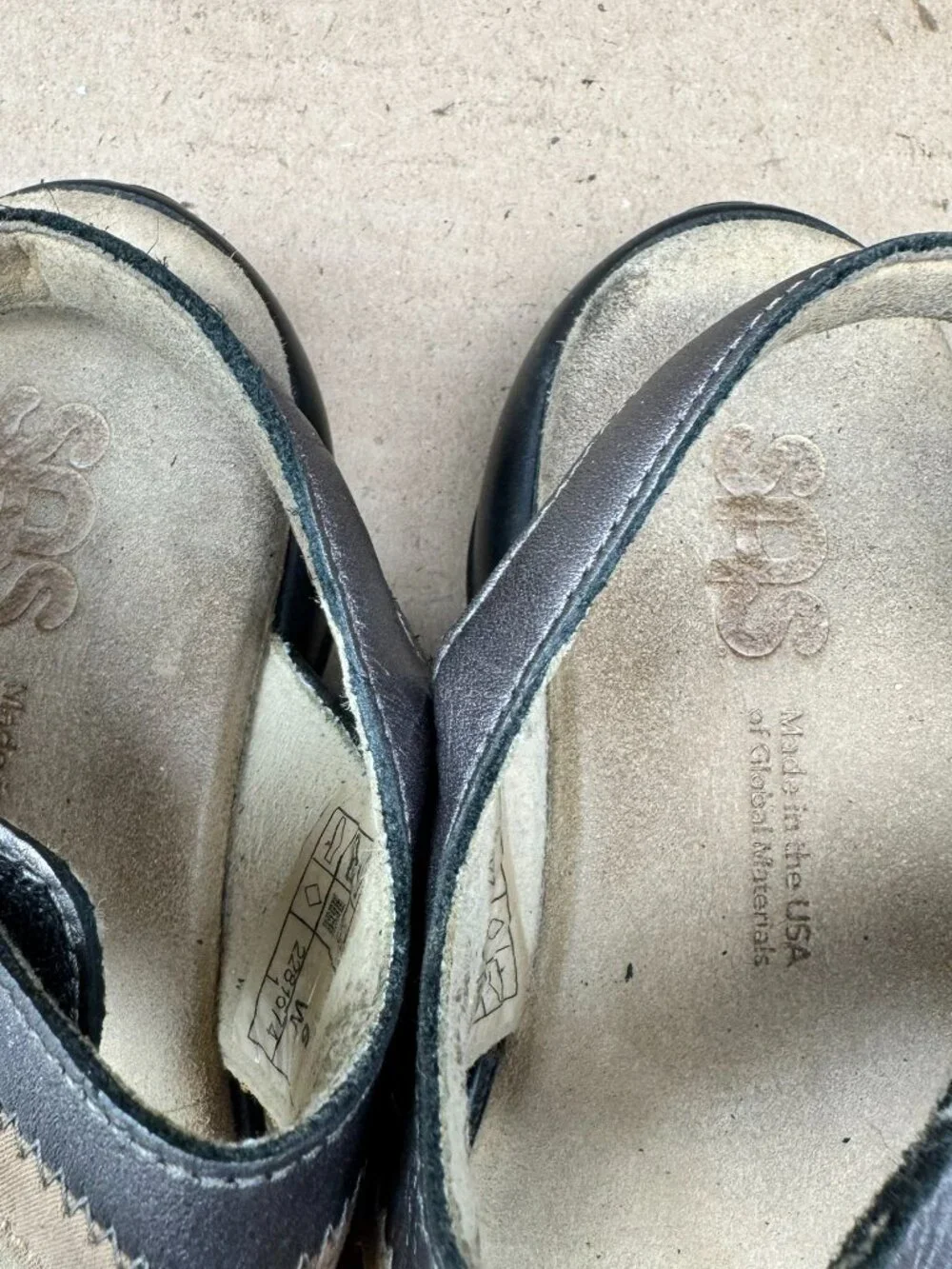 SAS Women's Metallic Gray Leather Comfort Sandals Size US 6 W
